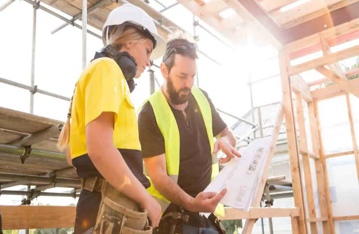 Framing the Perfect Interior Bedroom Wall: Essential Carpentry Tips for Modern House Construction in 2025